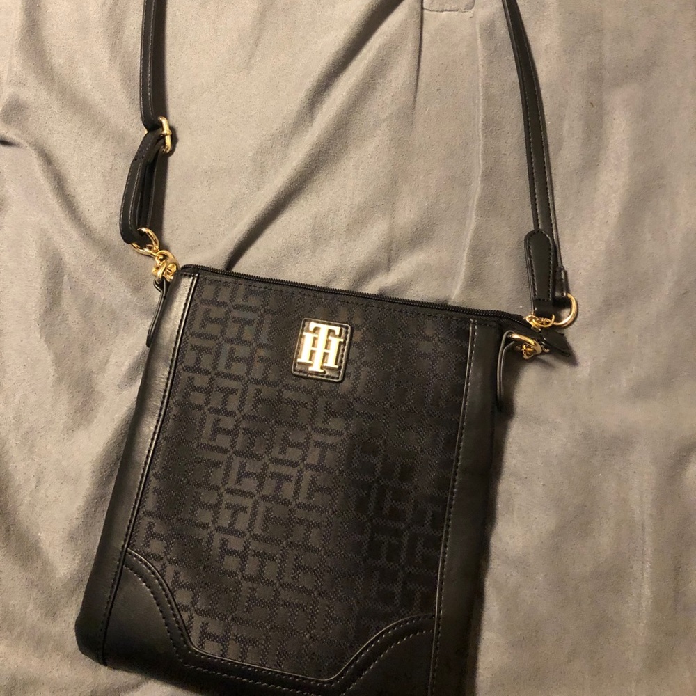 Tommy Hilfiger purse